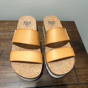 Reef Women's Cushion Vista Hi Sandal - Excellent Condition - Sz 6